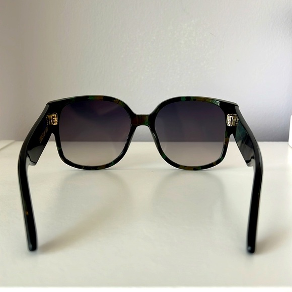 Authentic Christian Dior Wildior Sunglasses - Picture 6 of 13